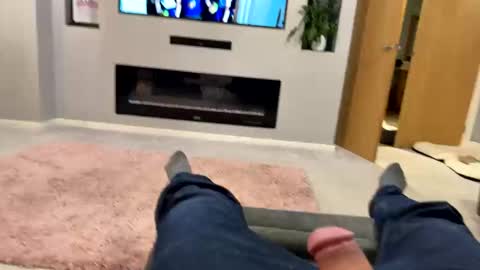 esxguy1 online show from March 17, 2026, 8:56 pm