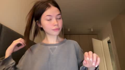 nika 3 online show from December 6, 2024, 2:28 pm