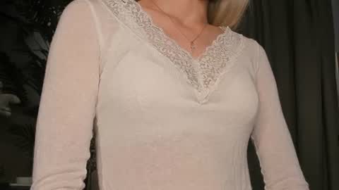 Natalie online show from July 26, 2026, 5:48 am