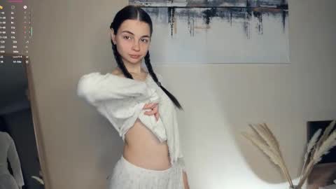 Mary online show from December 16, 2025, 7:35 am