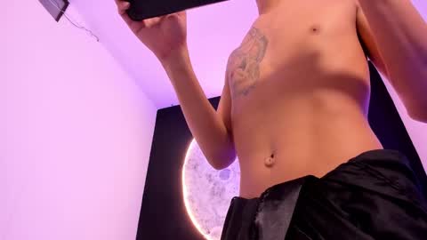 ethaancox online show from February 20, 2025, 9:42 pm