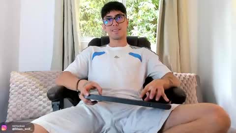 etham_wolf1 online show from May 19, 2026, 6:03 pm