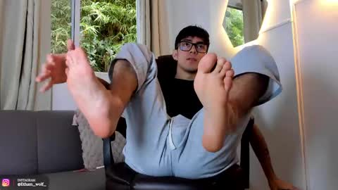 etham_wolf1 online show from May 28, 2026, 2:25 pm