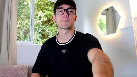 etham_wolf1 online show from May 30, 2026, 6:16 pm