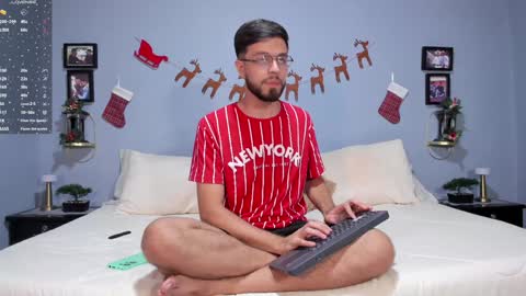 ADAM TAYLOR  ETHAN CAMBAL INDEPENDENT MODELS online show from December 13, 2024, 9:09 pm