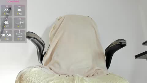 Snapshot of ethan_bigdick22 chatting on March 8, 2025, 5:38 am ETHAN online show from March 8, 2025, 5:38 am