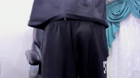 Snapshot of ethan_boy_ chatting on December 30, 2024, 11:06 pm Ethan online show from December 30, 2024, 11:06 pm