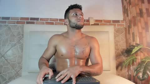 ethan helmut online show from December 3, 2024, 10:06 am