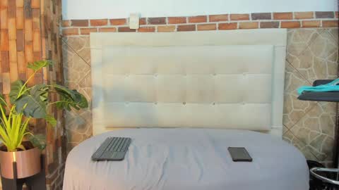 ethan helmut online show from December 18, 2024, 2:32 am