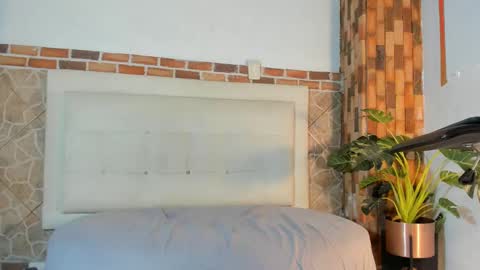 ethan helmut online show from December 23, 2024, 5:39 am