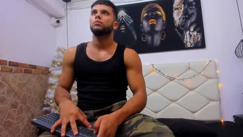 ethan helmut online show from January 13, 2025, 11:08 am