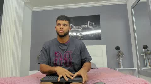 ethan helmut online show from January 15, 2025, 11:10 am