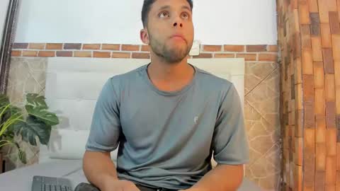 ethan helmut online show from January 18, 2025, 11:11 am