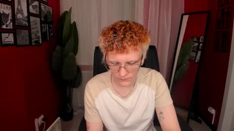 Snapshot of ethan_miltons chatting on November 30, 2025, 11:03 am Ethan online show from November 30, 2025, 11:03 am