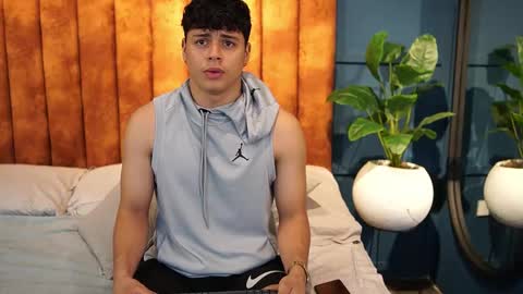 Snapshot of ethan_occonor chatting on September 15, 2025, 10:48 am ethan_occonor online show from September 15, 2025, 10:48 am