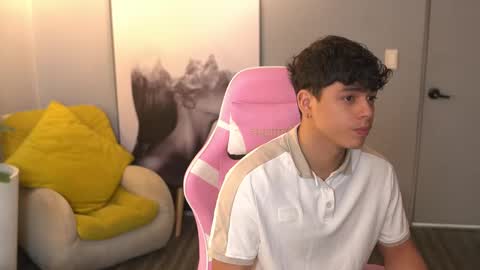 Snapshot of ethan_occonor chatting on September 18, 2025, 1:02 pm ethan_occonor online show from September 18, 2025, 1:02 pm