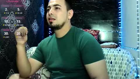 ethan_quill online show from November 19, 2025, 2:39 pm