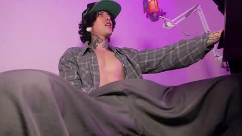 Ethan sykes online show from November 25, 2025, 4:45 am