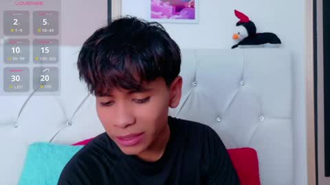 Snapshot of ethan_westt chatting on April 28, 2026, 8:47 pm Ethan online show from April 28, 2026, 8:47 pm