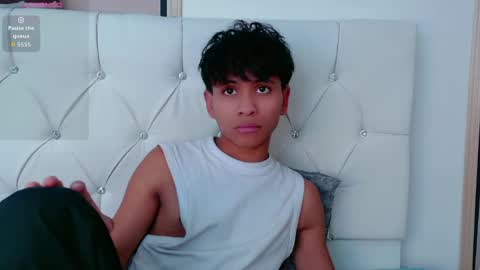 Snapshot of ethan_westt chatting on May 7, 2026, 8:58 pm Ethan online show from May 7, 2026, 8:58 pm
