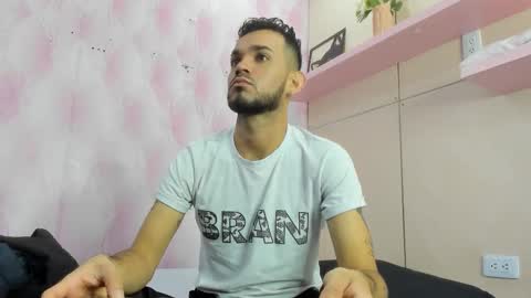 Snapshot of ethangrey_ chatting on February 17, 2026, 10:56 am Ethan Grey online show from February 17, 2026, 10:56 am