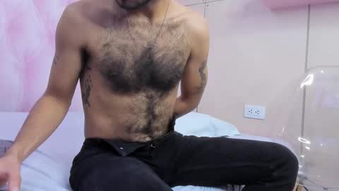 Snapshot of ethangrey_ chatting on February 19, 2026, 11:17 am Ethan Grey online show from February 19, 2026, 11:17 am