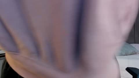 ethanlowell online show from September 16, 2025, 4:46 am