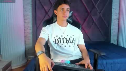 ethanlowell online show from April 11, 2026, 8:35 pm