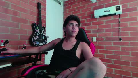 ethann2_ online show from May 27, 2026, 5:10 pm