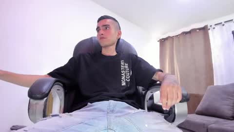 Ethan Boy online show from April 29, 2026, 8:15 pm