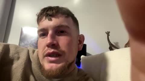 Snapshot of etphonehome369 chatting on December 2, 2025, 3:45 am etphonehome369 online show from December 2, 2025, 3:45 am