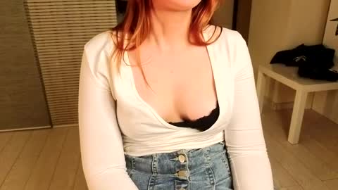 etta_jane online show from April 18, 2026, 7:58 pm