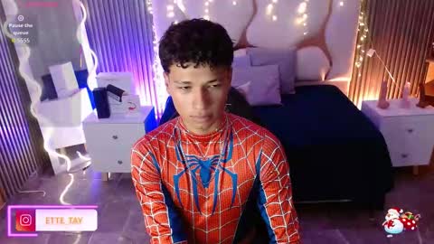 Snapshot of ette_tay chatting on December 19, 2025, 3:35 am ette online show from December 19, 2025, 3:35 am