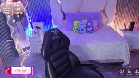 Snapshot of ette_tay chatting on February 4, 2026, 3:45 am ette online show from February 4, 2026, 3:45 am