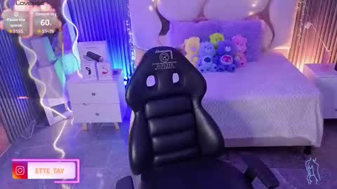 Snapshot of ette_tay chatting on February 5, 2026, 3:22 am ette online show from February 5, 2026, 3:22 am