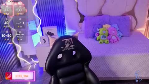 Snapshot of ette_tay chatting on February 11, 2026, 2:27 am ette online show from February 11, 2026, 2:27 am