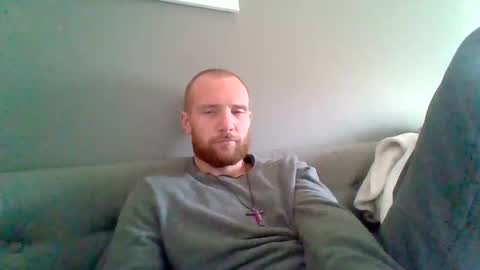 eugar81 online show from December 16, 2025, 8:47 pm