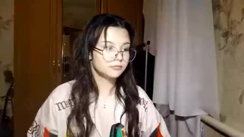 Lily 1st day online show from May 21, 2026, 6:48 pm