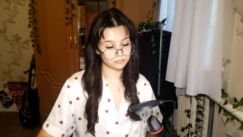Lily 1st day online show from May 30, 2026, 3:20 pm