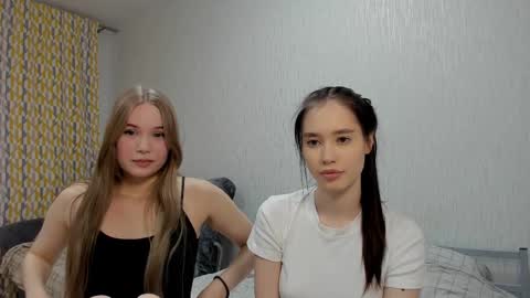 Veronica Tiia Lilith left to right online show from February 13, 2025, 12:00 pm