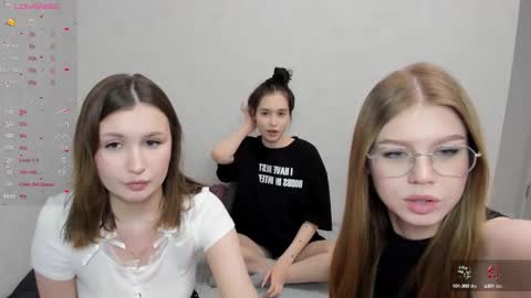 Veronica Tiia Lilith left to right online show from February 16, 2025, 8:00 pm