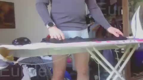 Snapshot of eunile chatting on February 26, 2026, 3:55 pm eunile online show from February 26, 2026, 3:55 pm