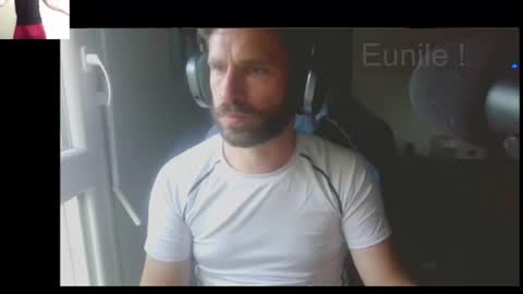 Snapshot of eunile chatting on June 13, 2026, 7:34 pm eunile online show from June 13, 2026, 7:34 pm
