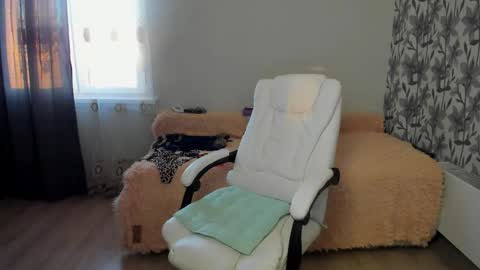 Eva online show from December 3, 2025, 8:56 am