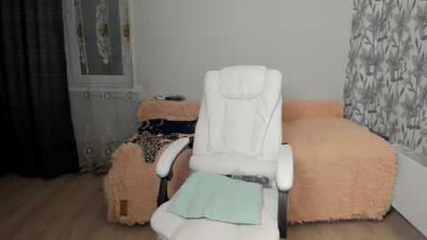 Eva online show from December 3, 2025, 9:13 pm