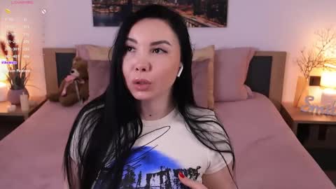 Snapshot of eva__si chatting on February 21, 2025, 10:50 am Eva online show from February 21, 2025, 10:50 am