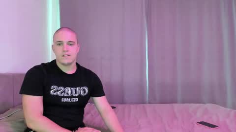 Eva  Alex online show from June 13, 2026, 6:33 am
