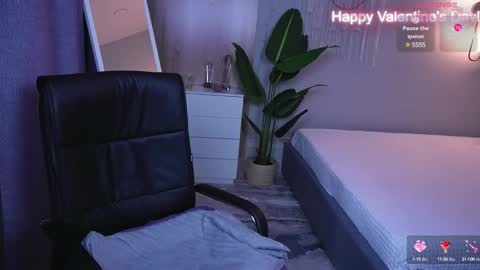 Eva online show from February 19, 2025, 1:18 am