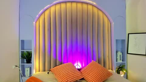 EVA DAEMON  online show from September 27, 2025, 11:37 am