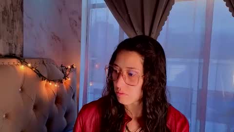 Snapshot of eva_delight_ chatting on November 15, 2025, 11:40 am eva delight online show from November 15, 2025, 11:40 am